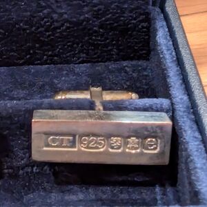 Charles Tyrwhitt 925 sterling bar cufflinks in box.